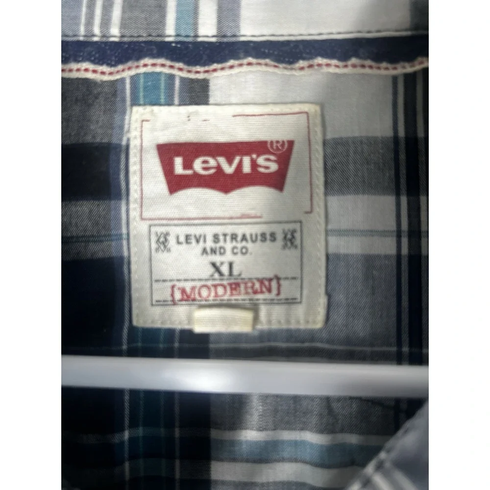 Levis levi pearl
